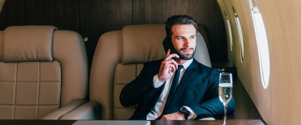 Service de transfert VIP en voiture de luxe pour clients business à l'aéroport de Casablanca